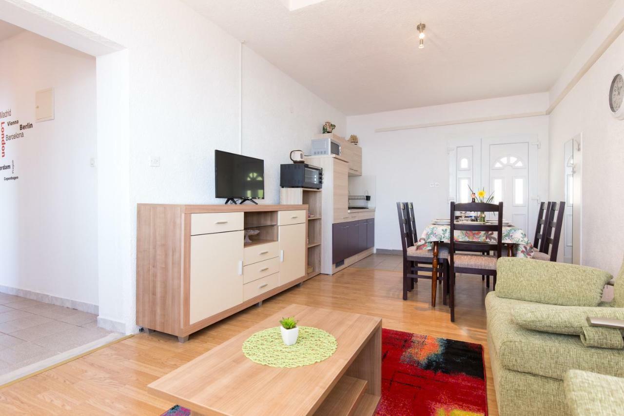 Vuk Apartman Сень Экстерьер фото